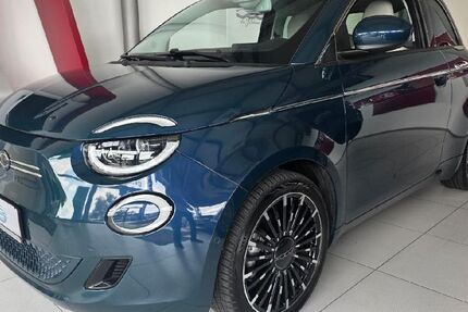 Fiat 500e 7.244 km 24.800 &euro; Böblingen 71034
