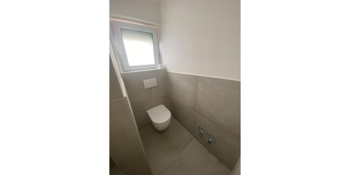 Etagenwohnung Freiberg am Neckar - 3 Zimmer, 80 m&sup2;, 1.270&euro; | Angebot:27568138