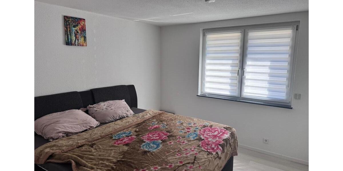 Erdgeschoßwohnung Ditzingen - 3 Zimmer, 80 m&sup2;, 1.100&euro; | Angebot:26415286