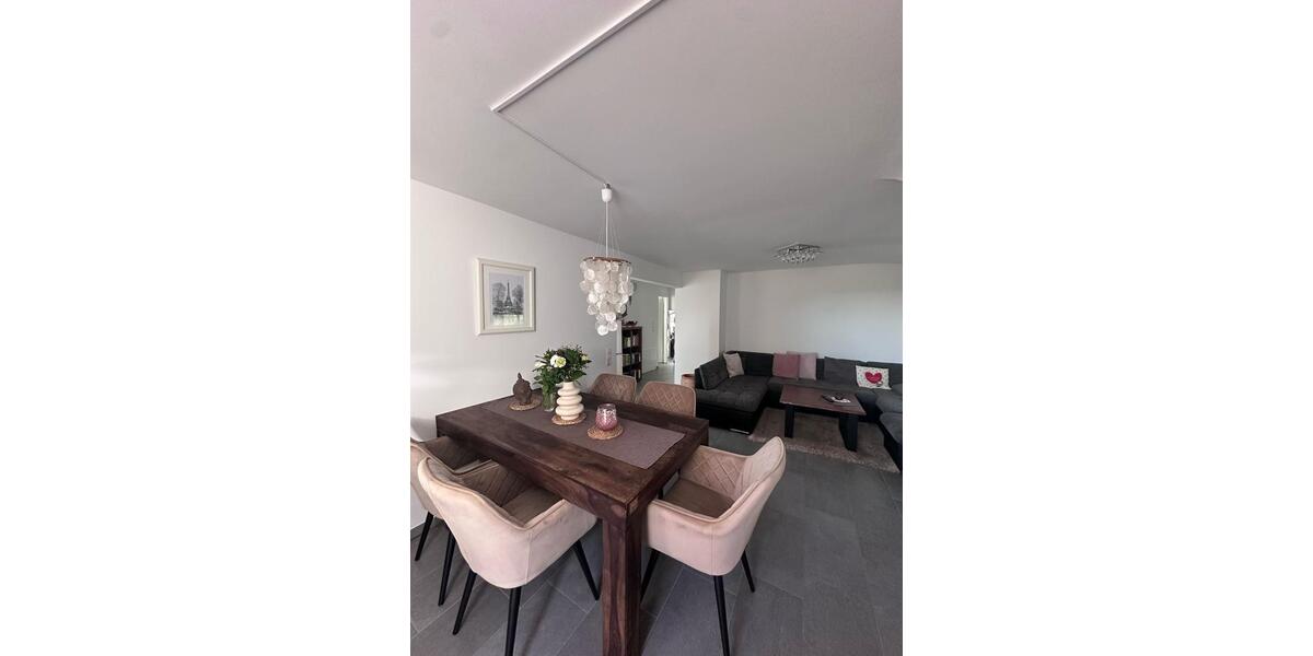 Etagenwohnung Esslingen am Neckar Hegensberg - 3 Zimmer, 75 m&sup2;, 1.250&euro; | Angebot:25419419