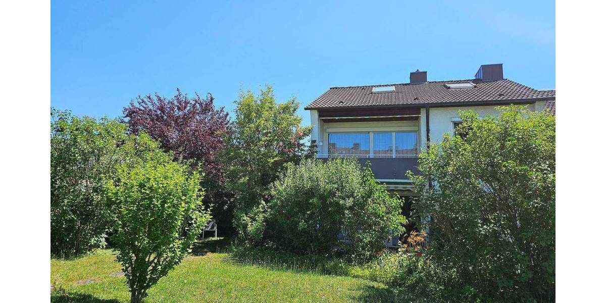 Reihenendhaus Sindelfingen Mitte - 7 Zimmer, 155 m&sup2;, 595.000&euro; | Angebot:25702479