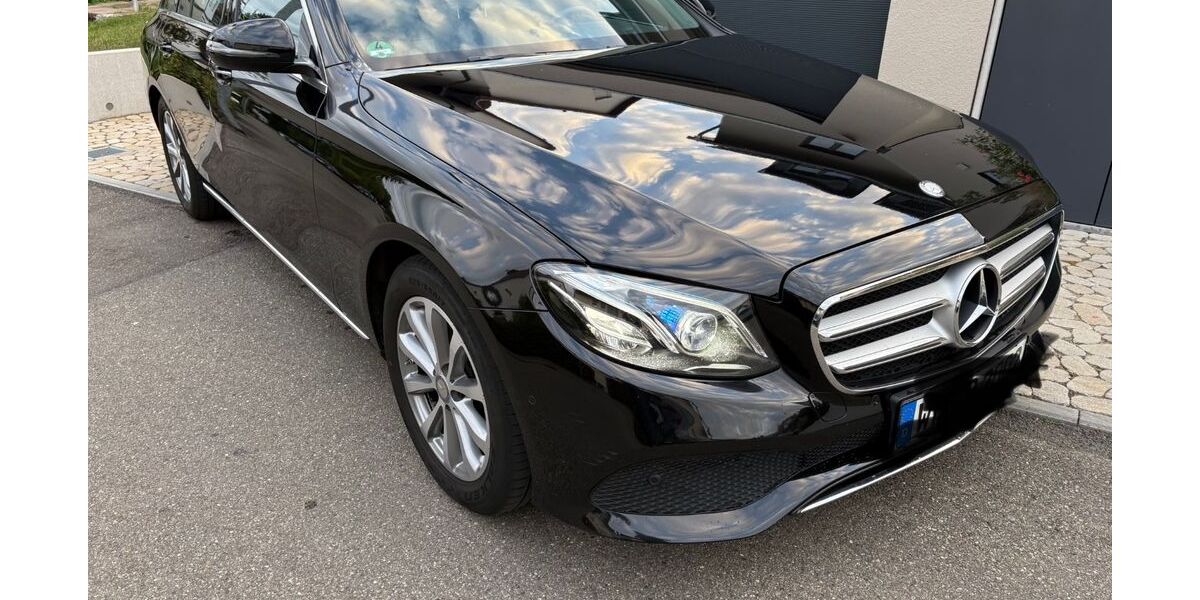 Mercedes-Benz E 200 158.500 km 18.900 &euro; Waiblingen 71332