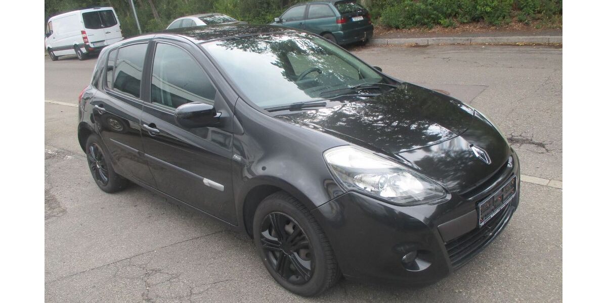 Renault Clio 145.850 km 3.999 &euro; Böblingen 71032
