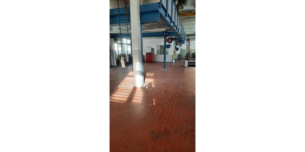 Gewerbeobjekt Esslingen am Neckar Pliensauvorstadt - 3.800&euro; | Angebot:20975435