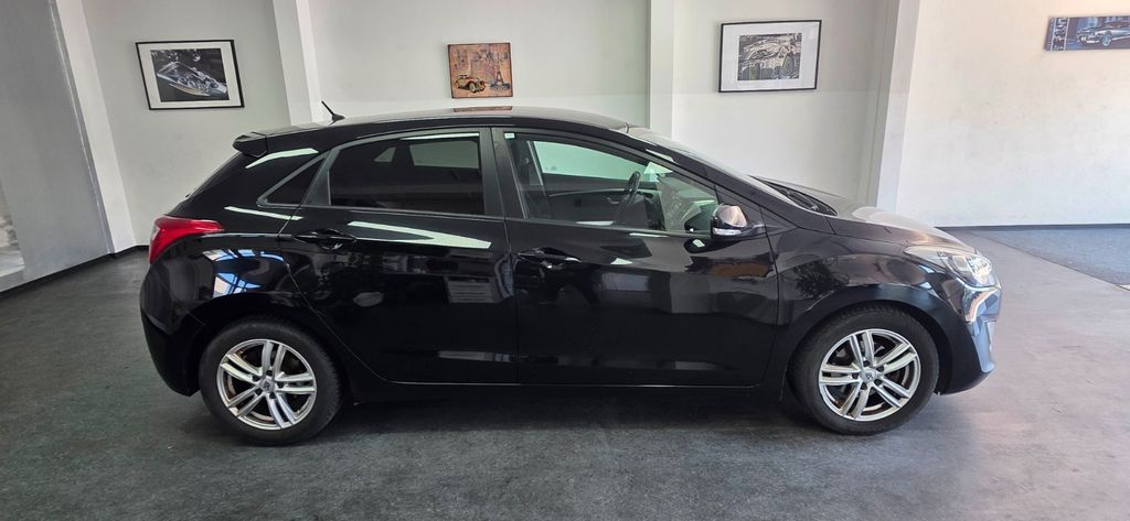 Hyundai i30 200.000 km 4.400 &euro; Asperg/Ludwigsburg bei Stuttgart 71679