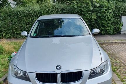 BMW 318 156.000 km 4.000 &euro; Stuttgart 70437