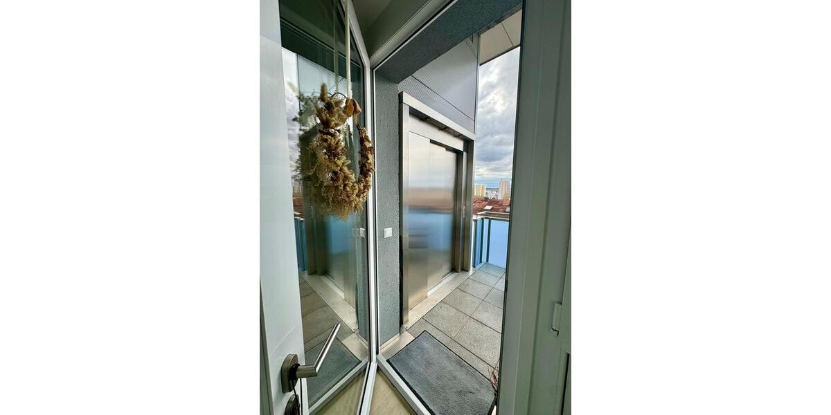 Dachgeschoßwohnung Leonberg - 3 Zimmer, 87 m&sup2;, 1.275&euro; | Angebot:25784990