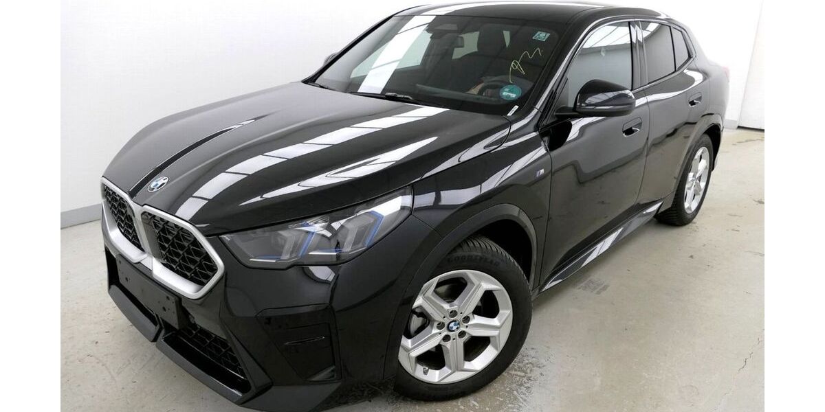 BMW X2 25.000 km 38.690 &euro; Böblingen 71032