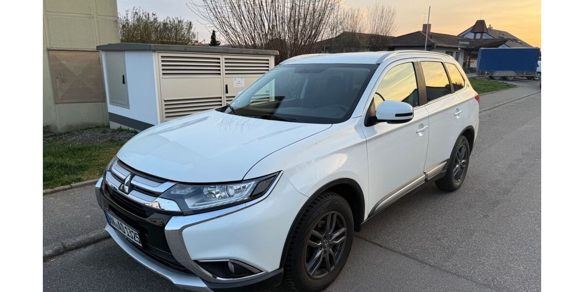 Mitsubishi Outlander 83.500 km 13.899 &euro; Ilsfeld 74360