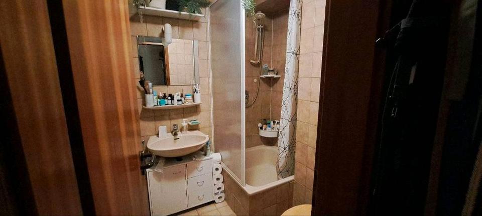 Etagenwohnung Esslingen am Neckar Brühl - 1.5 Zimmer, 34 m&sup2;, 533&euro; | Angebot:25936821