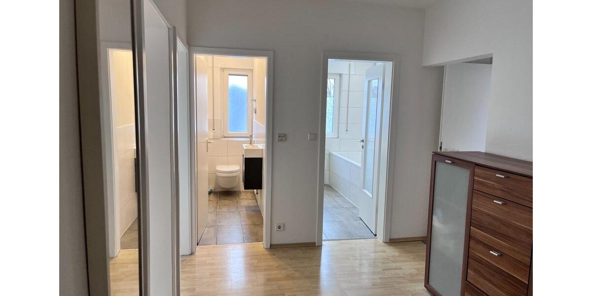 Dachgeschoßwohnung Marbach am Neckar - 3 Zimmer, 80 m&sup2;, 950&euro; | Angebot:25209870