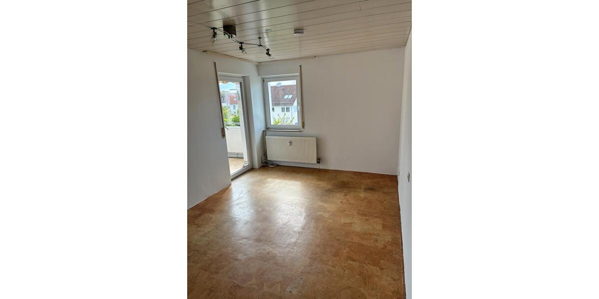 Dachgeschoßwohnung Ditzingen - 3.5 Zimmer, 89 m&sup2;, 285.000&euro; | Angebot:27550906