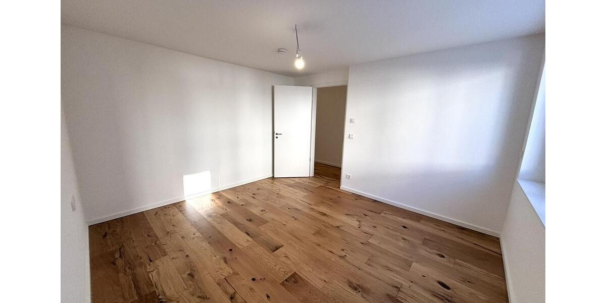 Erdgeschoßwohnung Sindelfingen - 2 Zimmer, 73 m&sup2;, 1.135&euro; | Angebot:24400065