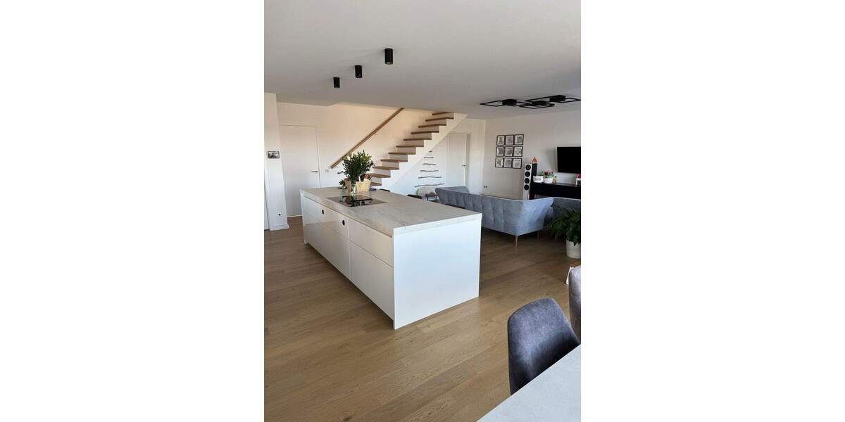 Doppelhaushälfte Renningen Malmsheim - 6 Zimmer, 226 m&sup2;, 2.850&euro; | Angebot:25718910