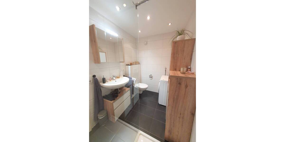 Etagenwohnung Schorndorf - 3 Zimmer, 84 m&sup2;, 285.000&euro; | Angebot:25733286