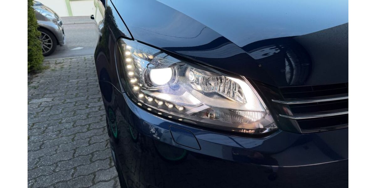 VW Touran 168.320 km 7.900 &euro; Ditzingen 71254