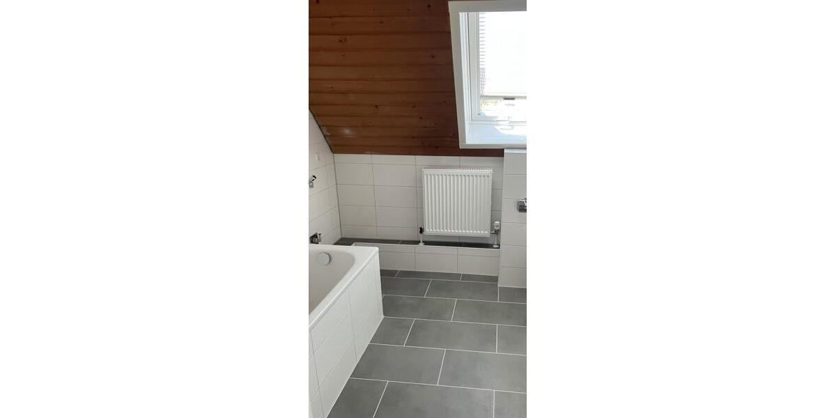 Dachgeschoßwohnung Kornwestheim - 3 Zimmer, 114 m&sup2;, 1.418&euro; | Angebot:22042128