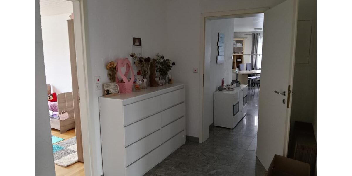 Erdgeschoßwohnung Burgstetten - 6 Zimmer, 174 m&sup2;, 2.000&euro; | Angebot:25925244