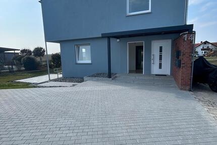 Wohnung Brackenheim - 4 Zimmer, 100 m&sup2;, 1.350&euro; | Angebot:25418138