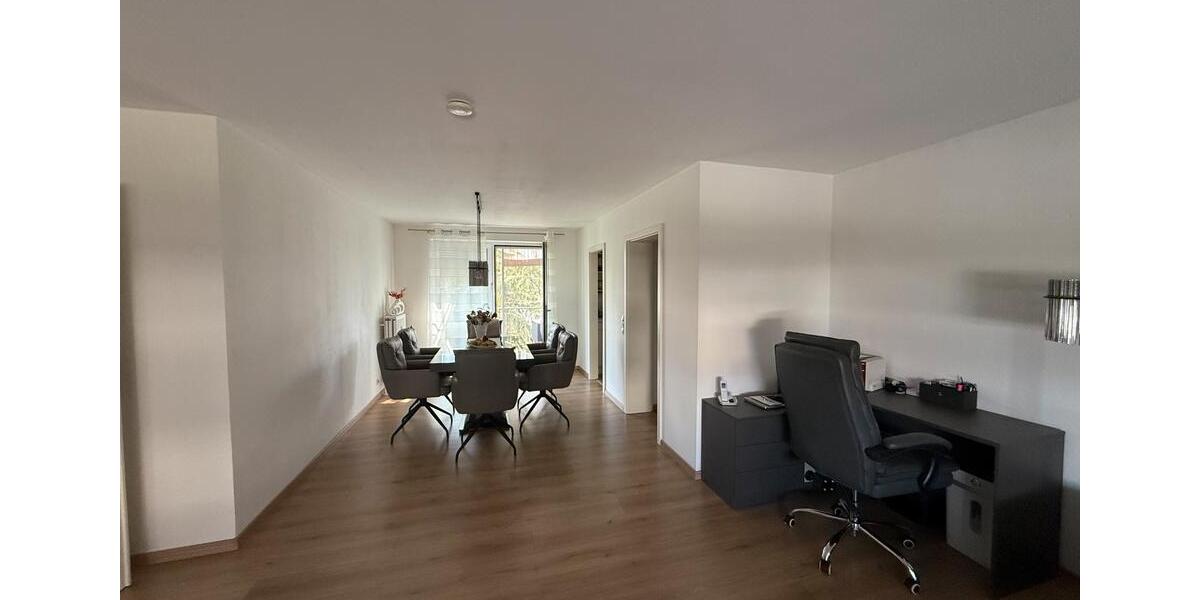 Etagenwohnung Remseck am Neckar - 4.5 Zimmer, 104 m&sup2;, 500.000&euro; | Angebot:26367768