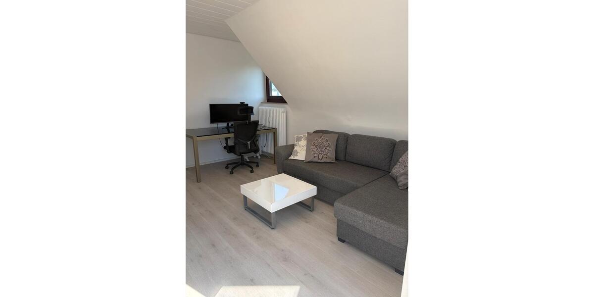 Dachgeschoßwohnung Leinfelden-Echterdingen Echterdingen - 5 Zimmer, 77 m&sup2;, 1.590&euro; | Angebot:27545343