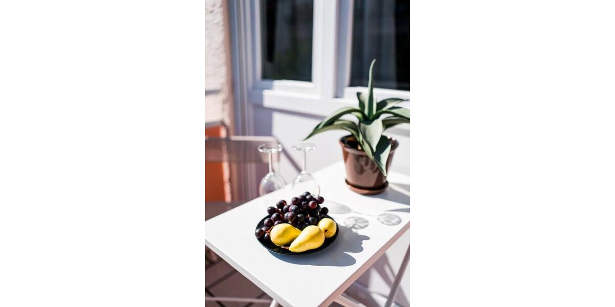 Etagenwohnung Stuttgart Luginsland - 1 Zimmer, 32 m&sup2;, 1.200&euro; | Angebot:25840397