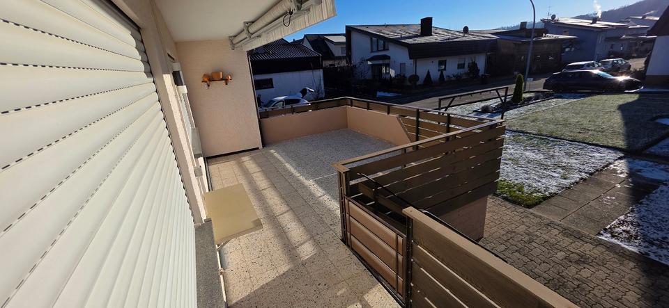 Etagenwohnung Mühlacker - 3.5 Zimmer, 95 m&sup2;, 1.000&euro; | Angebot:25942968