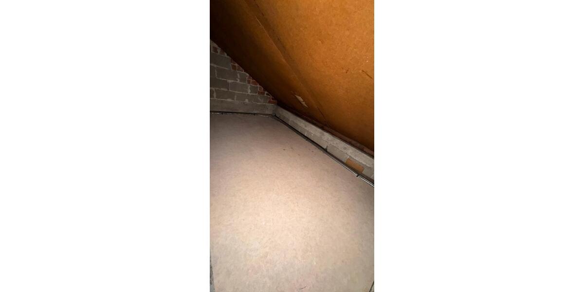 Dachgeschoßwohnung Ludwigsburg Eglosheim - 3 Zimmer, 48 m&sup2;, 890&euro; | Angebot:27540321