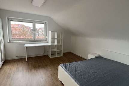Wohnung Stuttgart Feuerbach - 1 Zimmer, 17 m&sup2;, 590&euro; | Angebot:27237132