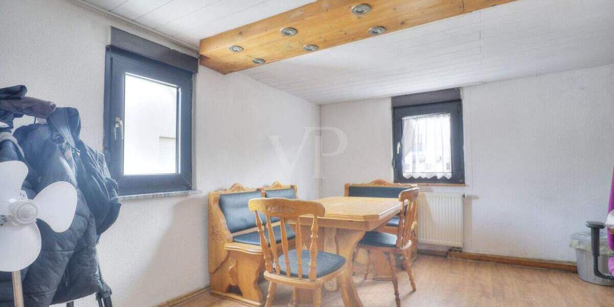 Mehrfamilienhaus, Wohnhaus Heilbronn / Böckingen Böckingen - 9 Zimmer, 160 m&sup2;, 385.000&euro; | Angebot:25775712