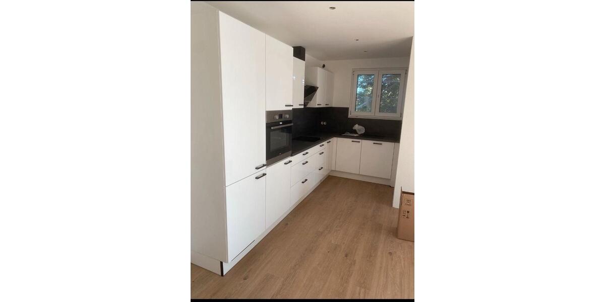 Erdgeschoßwohnung Sindelfingen - 3 Zimmer, 80 m&sup2;, 1.500&euro; | Angebot:25291333