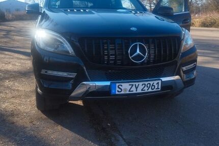 Mercedes-Benz ML 350 290.070 km 13.000 &euro; Stuttgart 70437