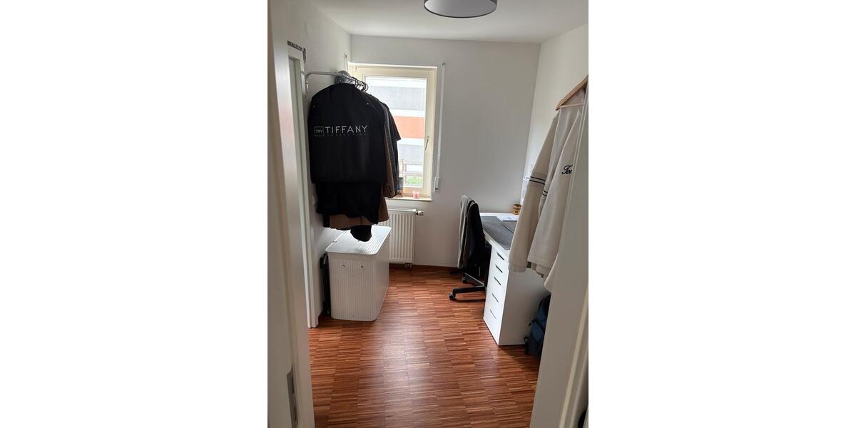 Etagenwohnung Ludwigsburg Hoheneck - 1.5 Zimmer, 43 m&sup2;, 550&euro; | Angebot:26443336