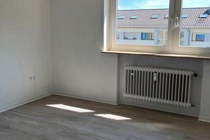 Wohnung Kornwestheim - 4 Zimmer, 77 m&sup2;, 867&euro; | Angebot:26477067