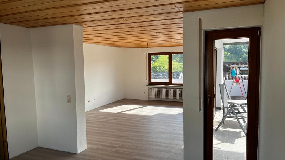 Etagenwohnung Esslingen am Neckar Hegensberg - 3.5 Zimmer, 96 m&sup2;, 1.120&euro; | Angebot:27595882