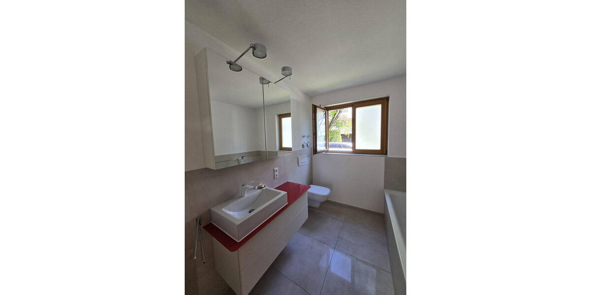 Etagenwohnung Stuttgart Untertürkheim - 4 Zimmer, 109 m&sup2;, 465.000&euro; | Angebot:26555091