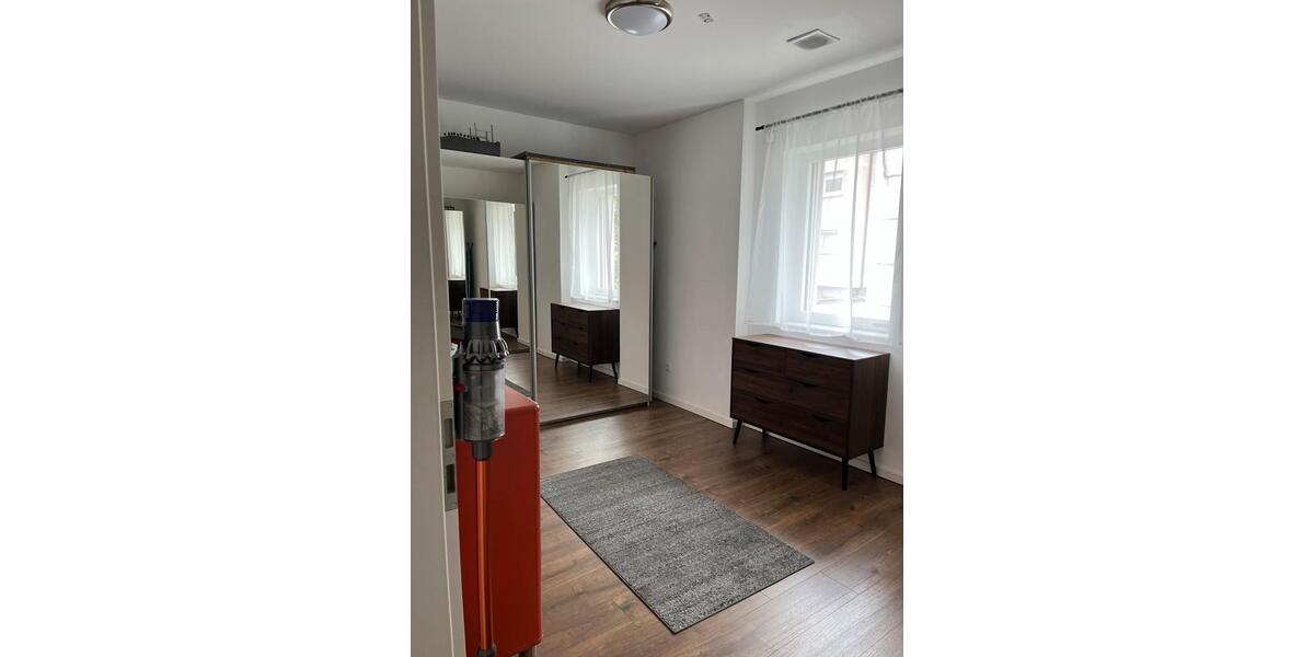 Etagenwohnung Stuttgart Zuffenhausen - 4 Zimmer, 107 m&sup2;, 598.000&euro; | Angebot:25747203