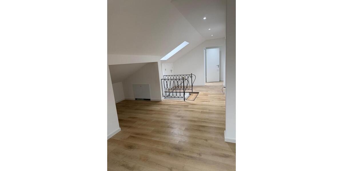 Erdgeschoßwohnung Denkendorf - 3 Zimmer, 85 m&sup2;, 1.200&euro; | Angebot:25973914