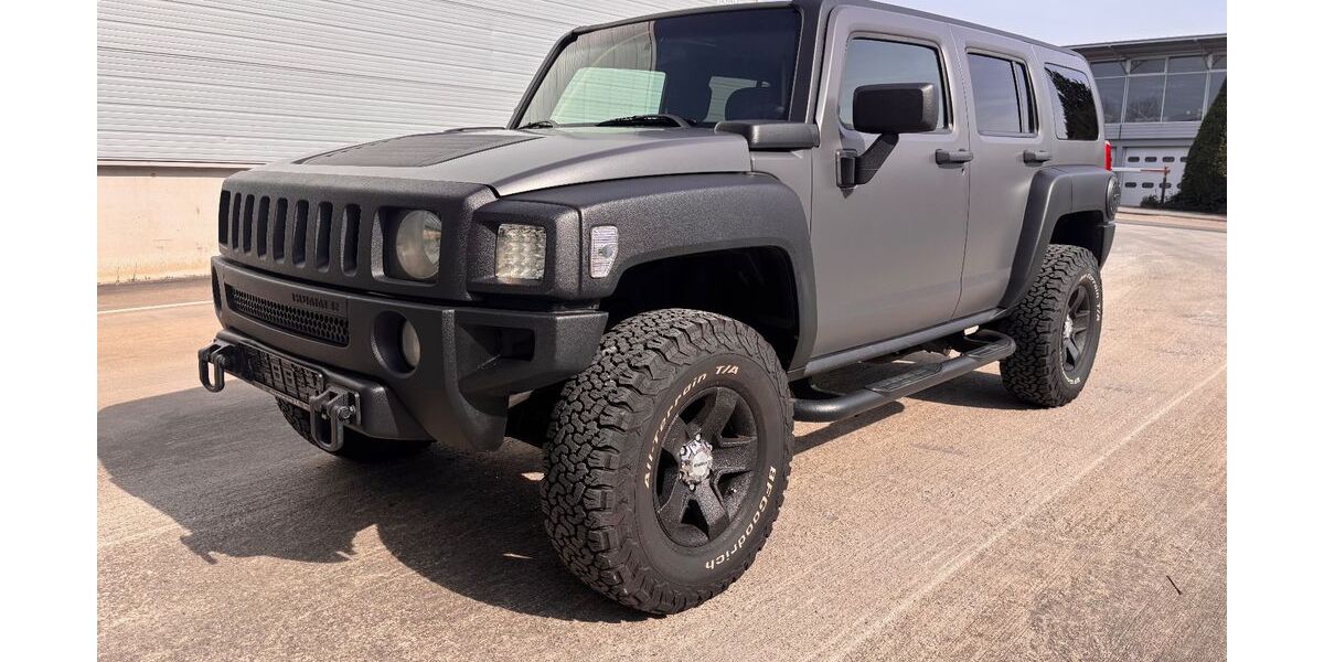 Hummer H3 98.841 km 15.900 &euro; Ilsfeld 74360