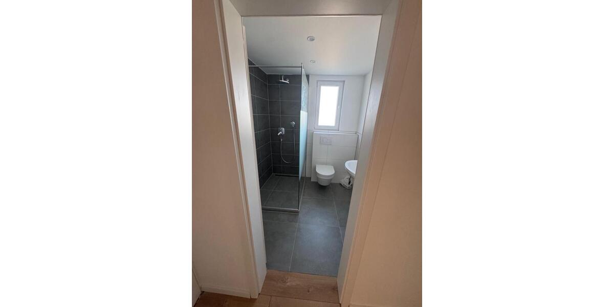 Erdgeschoßwohnung Gerlingen - 3 Zimmer, 71 m&sup2;, 1.350&euro; | Angebot:26143208