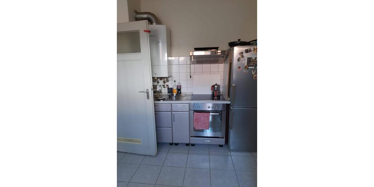 Etagenwohnung Esslingen am Neckar - 4 Zimmer, 90 m&sup2;, 1.000&euro; | Angebot:25902104
