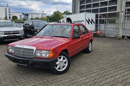 Mercedes-Benz 190 116.104 km 6.900 &euro; Waiblingen Neustadt ( 15 km von Stuttgart ) 71336