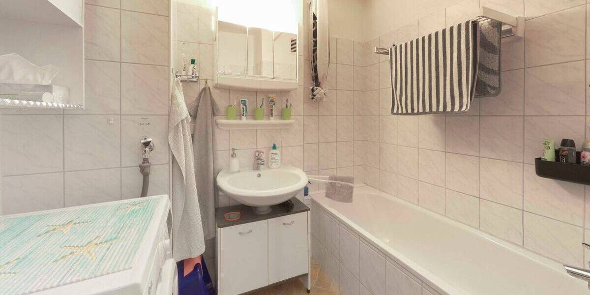 Etagenwohnung Korntal-Münchingen Korntal - 3 Zimmer, 70 m&sup2;, 219.000&euro; | Angebot:25939362