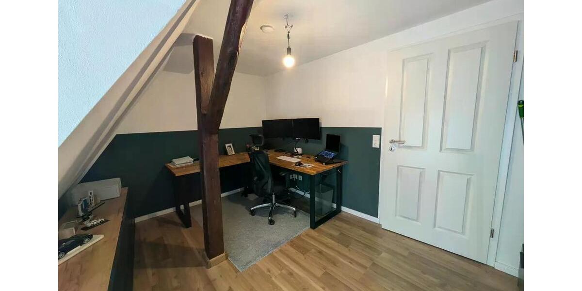 Dachgeschoßwohnung Remshalden - 4.5 Zimmer, 87 m&sup2;, 268.000&euro; | Angebot:26835327