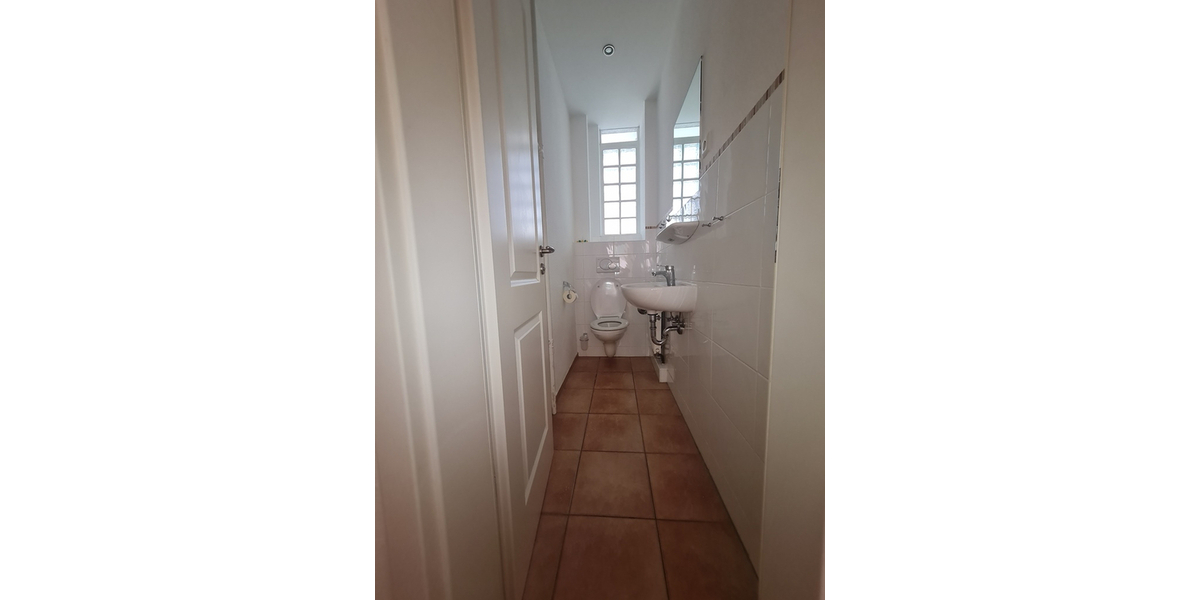 Gepflegtes 6-FH in ruhiger Lage, Nähe Zentrum Stuttgart-Bad Cannstatt - Rendite ca. 4 % netto - Mehrfamilienhaus, Wohnhaus Stuttgart / Bad Cannstatt Bad Cannstatt (Stadtbezirk) | Angebot:26888799