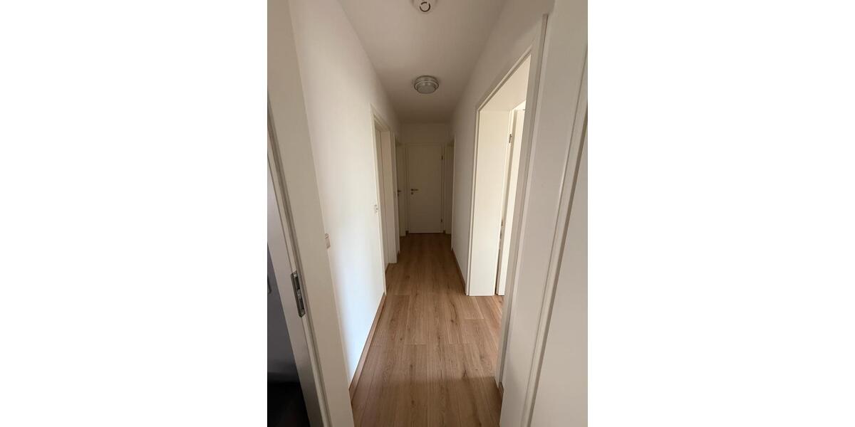Etagenwohnung Remseck am Neckar - 4.5 Zimmer, 104 m&sup2;, 500.000&euro; | Angebot:26367768