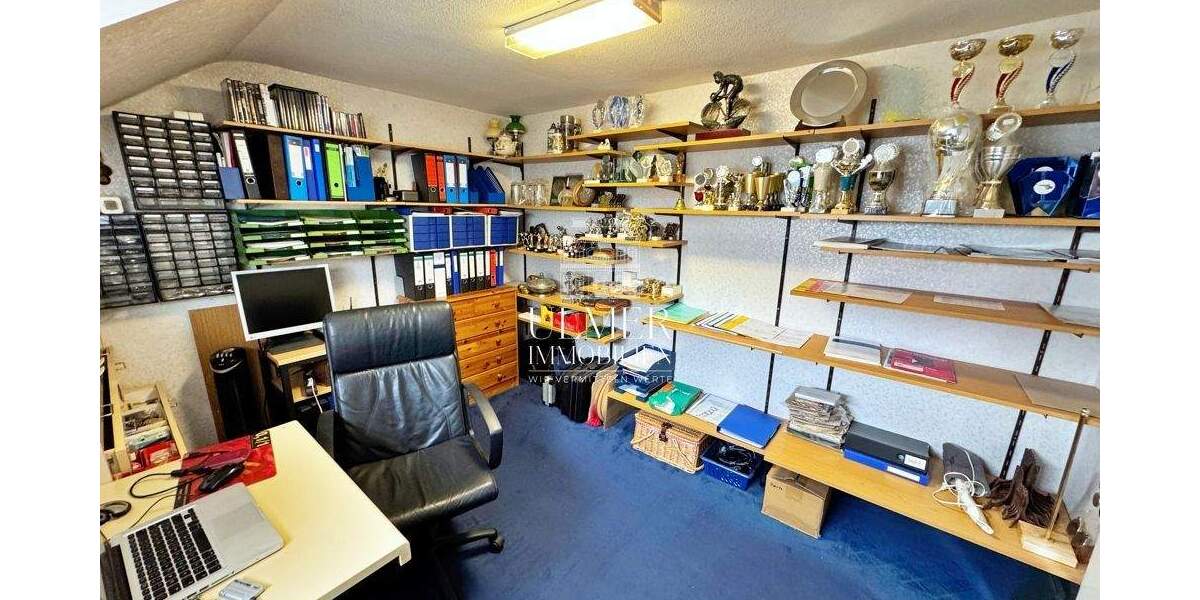 Einfamilienhaus Böblingen - 8 Zimmer, 153 m&sup2;, 629.000&euro; | Angebot:25824460