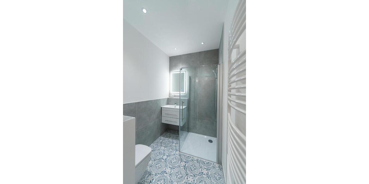 Erdgeschoßwohnung Stuttgart Stuttgart-Süd - 5 Zimmer, 131 m&sup2;, 2.400&euro; | Angebot:26380275