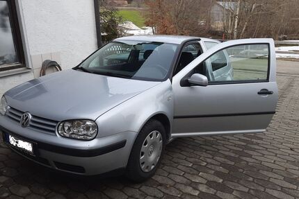 VW Golf 254.000 km 2.500 &euro; Stuttgart 70193