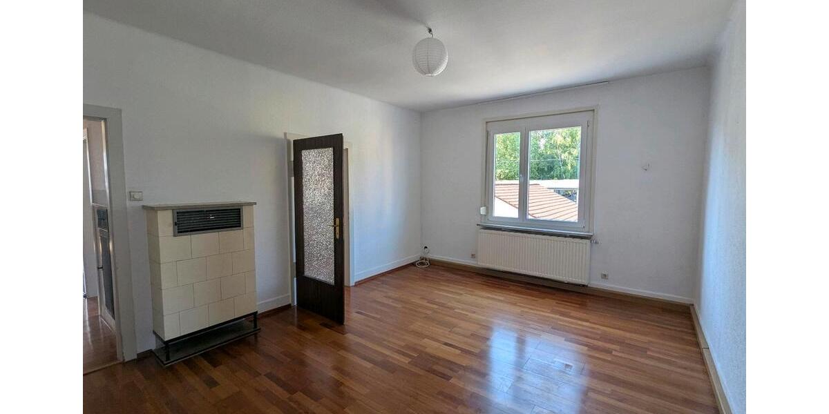 Etagenwohnung Stuttgart Bad Cannstatt - 4 Zimmer, 110 m&sup2;, 1.350&euro; | Angebot:27550019